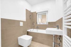 Bezugsfreies Wohnungspaket in Charlottenburg: 2 Einheiten mit ca. 94 m² und vielseitigem Potenzial – Die vollständige Adresse der Immobilie erhältst du vom Anbieter., 10587 Charlottenburg, Berlin – Vorschaubild 6
