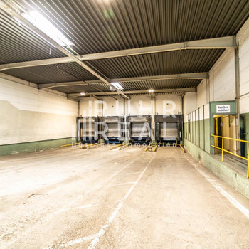 PROVISIONSFREI | NÄHE FLUGHAFEN | 6.000 m² | teilbar  | Rampen | 9 m Höhe