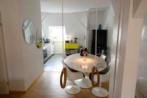 Über den Dächern von Schwabing - helle Dachgeschoßwohnung