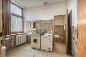 Eilendorf!
Großes, modernisierungsbedürftiges 2-Familienhaus mit Garage und mehreren Stellplätzen – Die vollständige Adresse der Immobilie erhältst du vom Anbieter., 52080 Eilendorf, Aachen – Vorschaubild 10