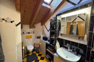 Geräumige DG Wohnung mit Aussicht in Lörrach Stadtzentrum – Die vollständige Adresse der Immobilie erhältst du vom Anbieter., 79539 Lörrach – Vorschaubild 10
