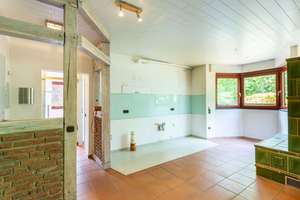 Premiumlage mit Burgblick und traumhaften Garten am Bach – Die vollständige Adresse der Immobilie erhältst du vom Anbieter., 50374 Erftstadt – Vorschaubild 5