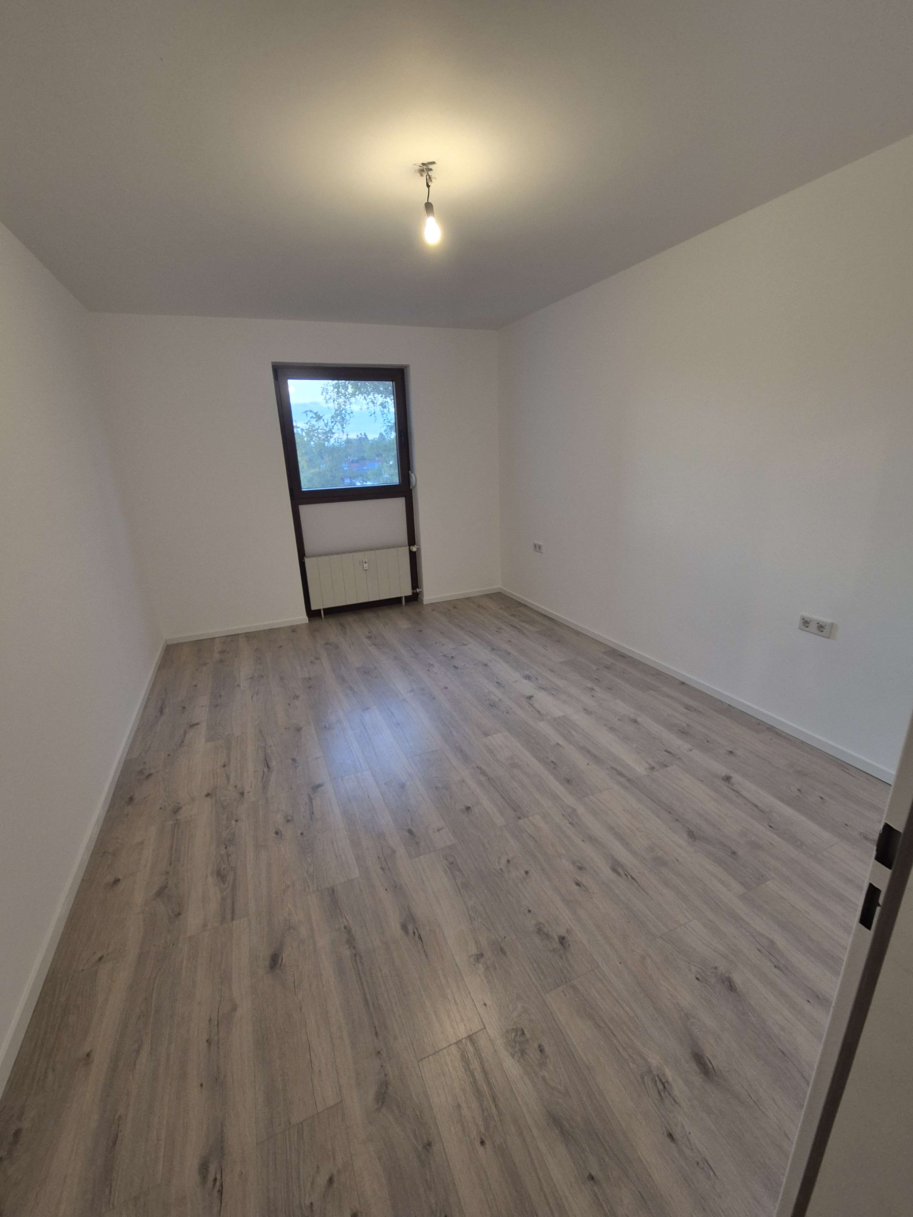 Immobilie in Ottobrunn - TOP HELLE 2,5-ZIMMER WOHNUNG INKL. EINBAUKÜCHE!!! - Bild 2