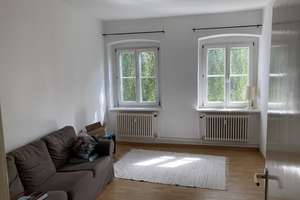 Bezugsfreie 2-Zimmer-Wohnung in Charlottenburg – Provisionsfrei, Saniert und Sofort Bezugsbereit!