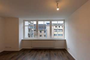 Schönes Wohnen im Herzen von Düsseldorf: Hochwertige Ausstattung in zentralster Lage – 40213 Altstadt, Düsseldorf – Vorschaubild 7