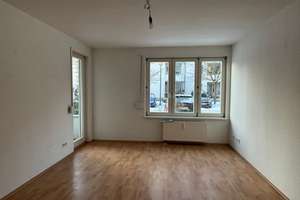 Helle & ruhige Wohnung mit Balkon in beliebter Lage! – Hofzeichendamm 35, 13125 Karow, Berlin – Vorschaubild 1