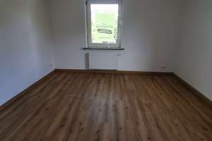 Ab SOFORT: Super zentrale 3 Raum-Wohnung in Weidenau, WG-geeignet – Die vollständige Adresse der Immobilie erhältst du vom Anbieter., 57076 Weidenau, Siegen – Vorschaubild 2