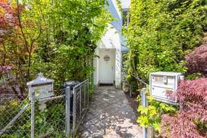 Seltene Gelegenheit - Reiheneckhaus mit Lift und Tiefgaragenstellplatz – München – Vorschaubild 4