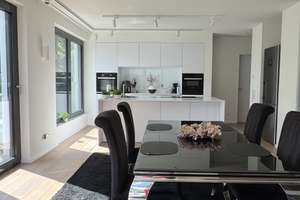Elegante Wohnung am Benrather Rheinufer – Die vollständige Adresse der Immobilie erhältst du vom Anbieter., 40593 Urdenbach, Düsseldorf – Vorschaubild 6