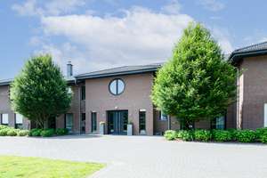 Wohnen am Waldrand – Exklusives Familienanwesen mit Stil und Weitblick in Selfkant-Süsterseel! – Die vollständige Adresse der Immobilie erhältst du vom Anbieter., 52538 Selfkant – Vorschaubild 2