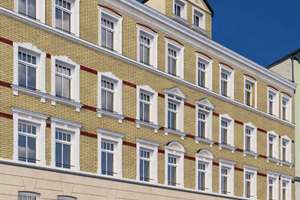 Stilvolle Dachgeschosswohnung mit Loggia & Stellplatz im Denkmalobjekt – Chemnitz Sonnenberg