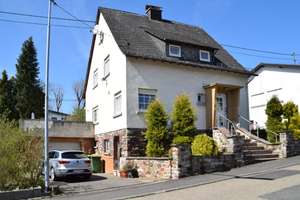 Einfamilienhaus mit großem Grundstück (713 m²) in begehrter Lage von Ransbach-Baumbach! – Die vollständige Adresse der Immobilie erhältst du vom Anbieter., 56235 Ransbach-Baumbach – Vorschaubild 4