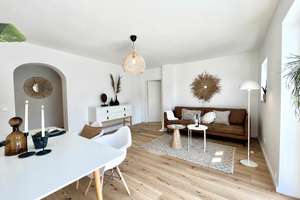 Exklusiv modernisierte 4-Zimmer-Wohnung mit 2 Balkonen und hochwertiger Ausstattung