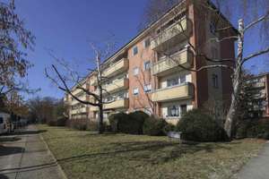 Charmante 1-Zimmer-Wohnung mit Balkon und Stellplatz im Englischen Viertel – Berlin-Wedding