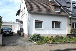 Charaktervolles Mehrfamilienhaus mit erweiterbarem Nutzungspotenzial in Bergheim