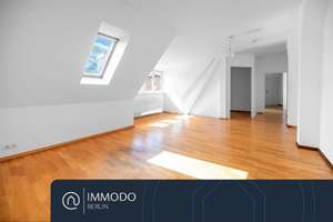 🍀 Dachgeschoss Traum am Helmholtzplatz - helle 2 Zi Altbau Whg mit 2 Bädern und Walk-In Closet – Die vollständige Adresse der Immobilie erhältst du vom Anbieter., 10437 Prenzlauer Berg, Berlin – Vorschaubild 2