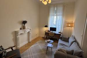 Möblierte 2-Zimmer Altbau-Wohnung mit Charme nähe des Schweizer Platzes