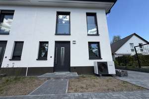 Ankommen und wohlfühlen: Exklusive Neubau-Doppelhaushälfte – stilvoll ausgestattet und bezugsfertig. – Die vollständige Adresse der Immobilie erhältst du vom Anbieter., 15827 Blankenfelde-Mahlow – Vorschaubild 8