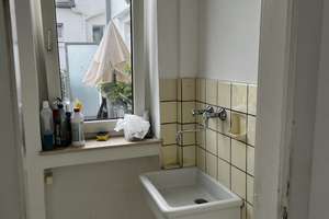 Untermiete bis 15. Oktober 2026: 2-Zimmer-Wohnung in Top-Lage in Düsseldorf-Golzheim – Die vollständige Adresse der Immobilie erhältst du vom Anbieter., 40476 Golzheim, Düsseldorf – Vorschaubild 9