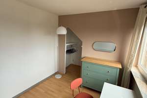 voll möbliertes WG Zimmer - an der Uni - in Mädchen WG – Die vollständige Adresse der Immobilie erhältst du vom Anbieter., 45326 Altenessen-Süd, Essen – Vorschaubild 2