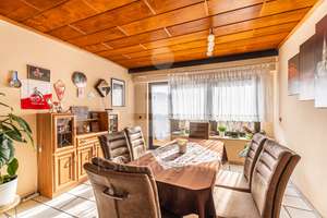 Kapitalanleger aufgepasst! Vermietetes Dreifamilienhaus mit Option auf weitere Immobilien nebenan – Die vollständige Adresse der Immobilie erhältst du vom Anbieter., 50354 Hürth – Vorschaubild 4