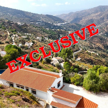 Immobilien zum Verkauf in Sayalonga