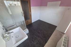 ** Wohn- und Investmentchance: Mehrfamilienhaus mit großem Garten ** – Die vollständige Adresse der Immobilie erhältst du vom Anbieter., 70327 Luginsland, Stuttgart – Vorschaubild 6