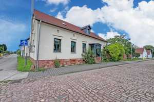 Bauernhaus mit großem Grundstück und Pool – Clara-Zetkin-Straße 1, 6193 Saalekreis – Vorschaubild 2