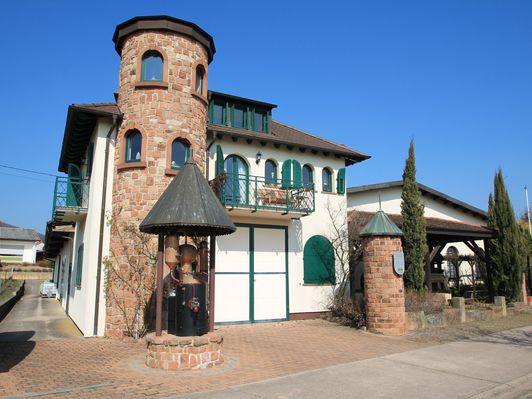 Haus Kaufen In Heuchelheim Klingen