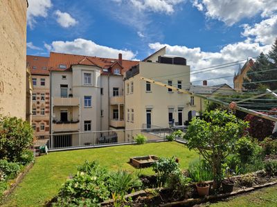 Wunderschöne 4-Raum-Wohnung mit großem Balkon in Altenburg - Komplett Renoviert