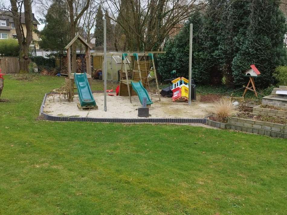 eigener Spielplatz