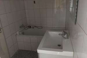 Stadtnahe Wohnung mit drei Zimmern sowie Balkon und Einbauküche in Heidenheim – Die vollständige Adresse der Immobilie erhältst du vom Anbieter., 89518 Heidenheim an der Brenz – Vorschaubild 4