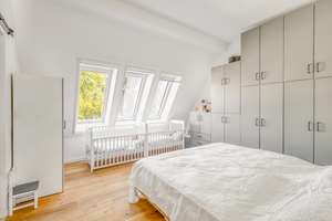Familienidylle im Dachgeschoss mit privatem Dachgarten – Die vollständige Adresse der Immobilie erhältst du vom Anbieter., 12159 Friedenau, Berlin – Vorschaubild 10