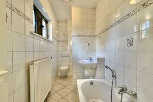 Charmante Doppelhaushälfte mit großem Garten und Potenzial – Wohnen im Altbau mit Wohlfühlcharakter – Die vollständige Adresse der Immobilie erhältst du vom Anbieter., 12589 Rahnsdorf, Berlin – Vorschaubild 2