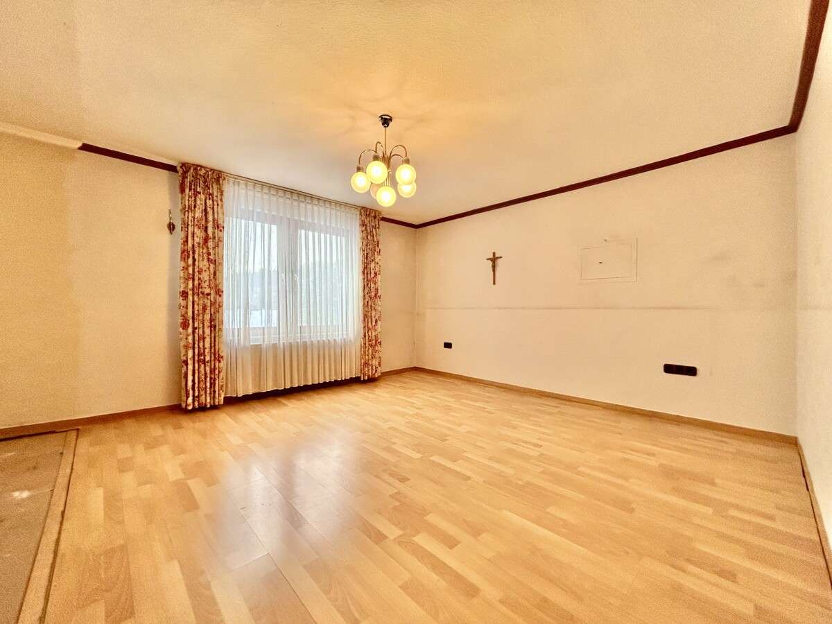 Immobilie in Atzelgift - **Großzügiges Wohnhaus mit traumhaftem Areal in Atzelgift** - Bild 5