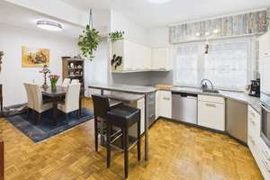 Großzügiges Stadthaus für Mehrgenerationenwohnen in Köln-Longerich – 50739 Longerich, Köln – Vorschaubild 3