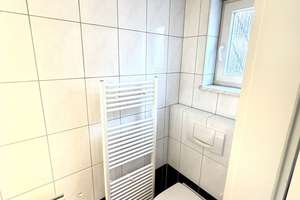 Traumhafte und charmante REH mit hervorragender Raumaufteilung mit Garten und Garage in ruhiger Lage – Die vollständige Adresse der Immobilie erhältst du vom Anbieter., 81825 Waldtrudering, München – Vorschaubild 5