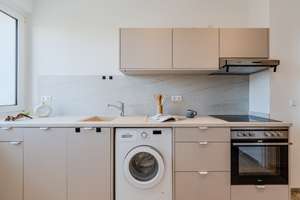 Saniert mit Süd-Balkon & EBK – provisionsfrei – Bruchwitzstraße 14b, 12247 Lankwitz, Berlin – Vorschaubild 2