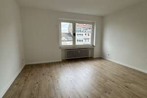 Frisch sanierte 2 Zimmer Wohnung mit Balkon – Dorotheenstr. 3, 40235 Flingern Nord, Düsseldorf – Vorschaubild 1