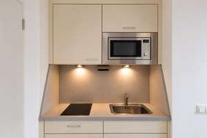 Moderne 1-Zimmer-Wohnung mit Balkon, Einbauküche und Aufzug – Die vollständige Adresse der Immobilie erhältst du vom Anbieter., 80687 St. Ulrich, München – Vorschaubild 2