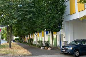 Helle 3 Zimmer Wohnung mit Balkon, Parkett und Garage in guter Lage – Waldstraße 180, 65197 Biebrich, Wiesbaden – Vorschaubild 2