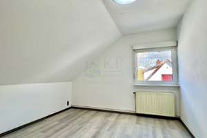 HOFHEIM: RENOVIERTES EFH MIT 6 ZIMMERN, 2 BÄDERN, 2 KÜCHEN, GARAGE UND CARPORT – Die vollständige Adresse der Immobilie erhältst du vom Anbieter., 65719 Hofheim am Taunus – Vorschaubild 15