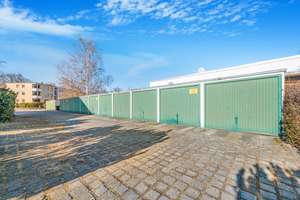 Bezugsfrei! 4 Zimmer mit Sonnigem Balkon. Renovierungsbedürftig – Gütergotzer Straße 3, 14165 Zehlendorf, Berlin – Vorschaubild 12