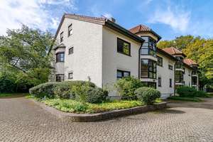 Ruhiges Wohnen mit Südwestbalkon und Blick ins Grüne!