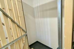 Helle 3-Zimmer-Wohnung mit herrlicher Südterrasse und Privatgarten! – Allinger Str. 23, 81249 Altaubing, München – Vorschaubild 15