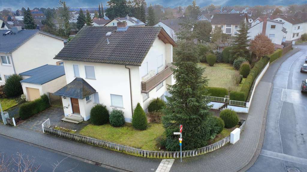 Immobilie in Lich - Einfamilienhaus mit großem Garten – Raum für Familie, Ideen und Zukunft - Bild 2