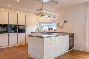 Elegantes Architektenhaus mit modernster Technik und außergewöhnlicher Wohnqualität – Die vollständige Adresse der Immobilie erhältst du vom Anbieter., 21031 Lohbrügge, Hamburg – Vorschaubild 2
