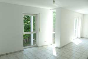 Großzügige Doppelhaushälfte mit Garage und Stellplatz in Herzogenaurach-Nähe Dohnwald – Erlangen-Höchstadt (Kreis) – Vorschaubild 3
