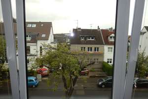 Helle Einzimmerwohnung in schöner Wohnallee