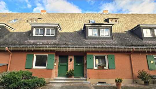 Bild von Stilvolles, denkmalgeschütztes Reihenmittelhaus in Frankfurt-Nied im Erbbaurecht